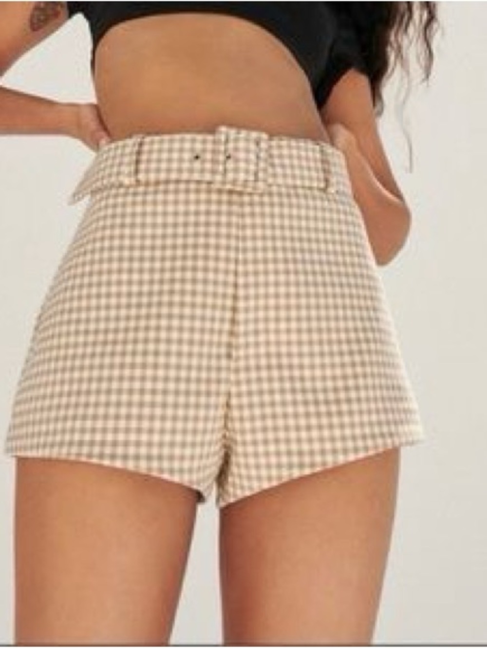 ZARA High-Waist Gingham Belted Women’s Shorts - Beige and white